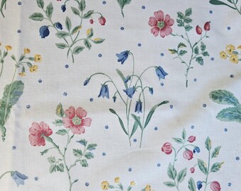 Floral cotton fabric in mint condition