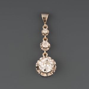 Gold and 1.67 Carat Diamond Art Deco Pendant