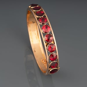 Antique Perpignan garnet Bracelet