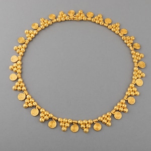 Vintage 22k gold Necklace by Zolotas