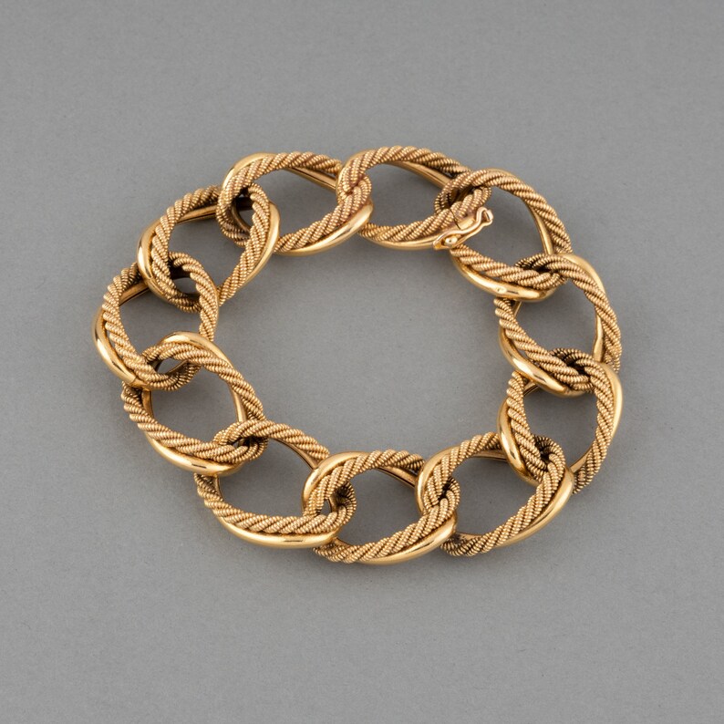 Classic Golden Bracelet main image 0