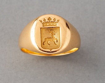 Old French Signet Ring in Gold