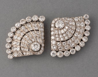 French Art Deco Double Clip Brooches in Platinum and 12 Carat Diamonds