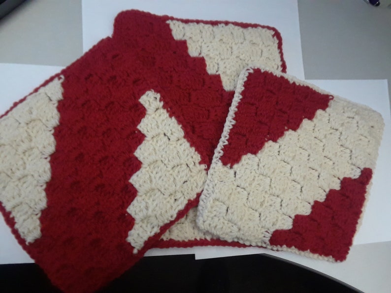 Red and White hot pads