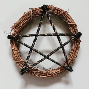 Couronne de pentacle I Couronne de sorcière I Décoration d&#39;intérieur sorcière I Couronne d&#39;automne I Couronne d&#39;Halloween