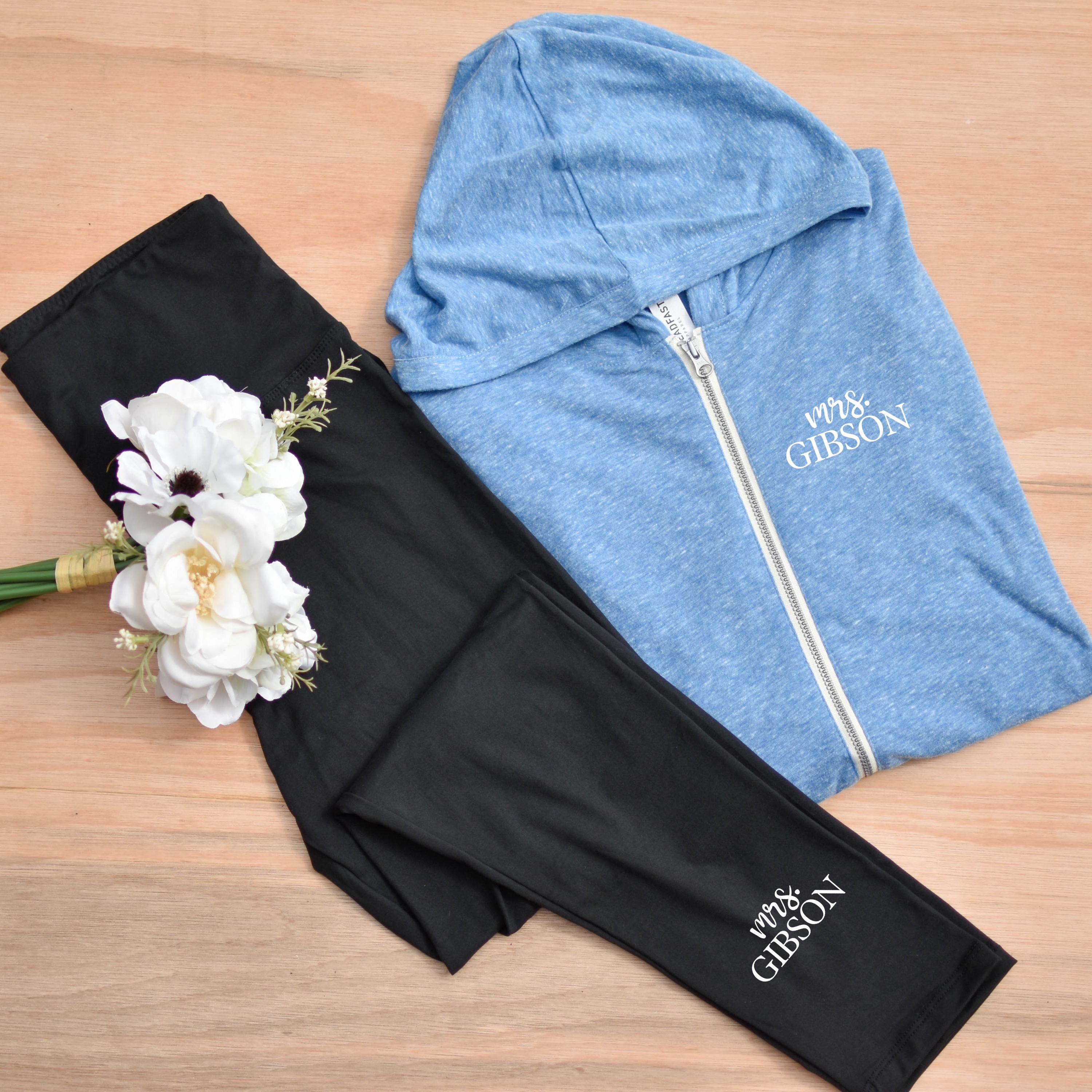 Custom Bridal Party Getting Ready Outfits For Wedding Morning Zip up Hoodie Bridal Party Gift Mother of the Bride Outfit Personalized Set