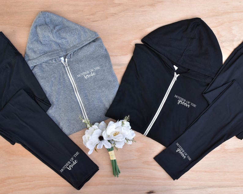 Conjunto personalizado de trajes de novia para prepararse para la mañana de la boda, sudadera con cremallera, regalo para la novia, conjunto personalizado de traje para la madre de la novia. imagen 2