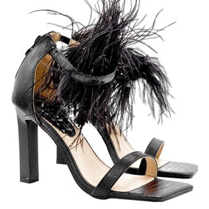 Sandalias con plumas store