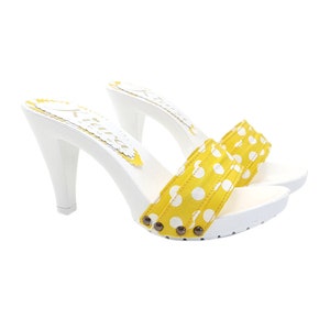 White Clogs with yellow polka dot upper heel 9 -K6401 POIS GIALLO