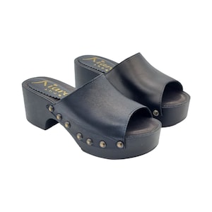 ONE STUD HEELED MULE 60 MM IN CHERRY RED CALFSKIN