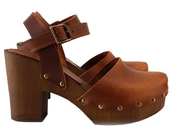 brown/black swedish leather clogs -MY126