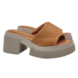 Brown women&#39;s mules with 7 cm heel - KS102 CUOIO