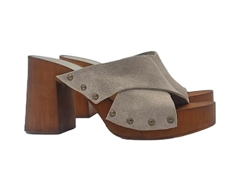 Zuecos abiertos para mujer con parte superior de ante - MY03632 CAM HA WOOD