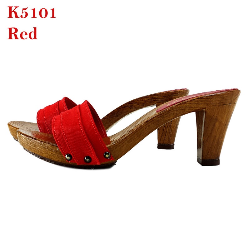 comfortable stylish clogs