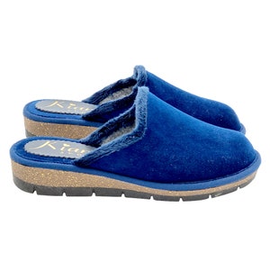 Comfortable closed blue winter woman slippers - Size 37 - PAN003 BLE