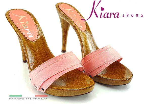 coral coloured sandals