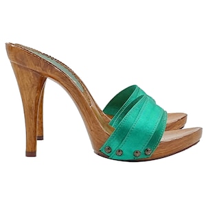 Clogs with double green band and 12 cm heel - Made in Italy - KM7101 R VERDE