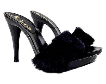 black Clogs with synthetic Fur -KM75140 NERO