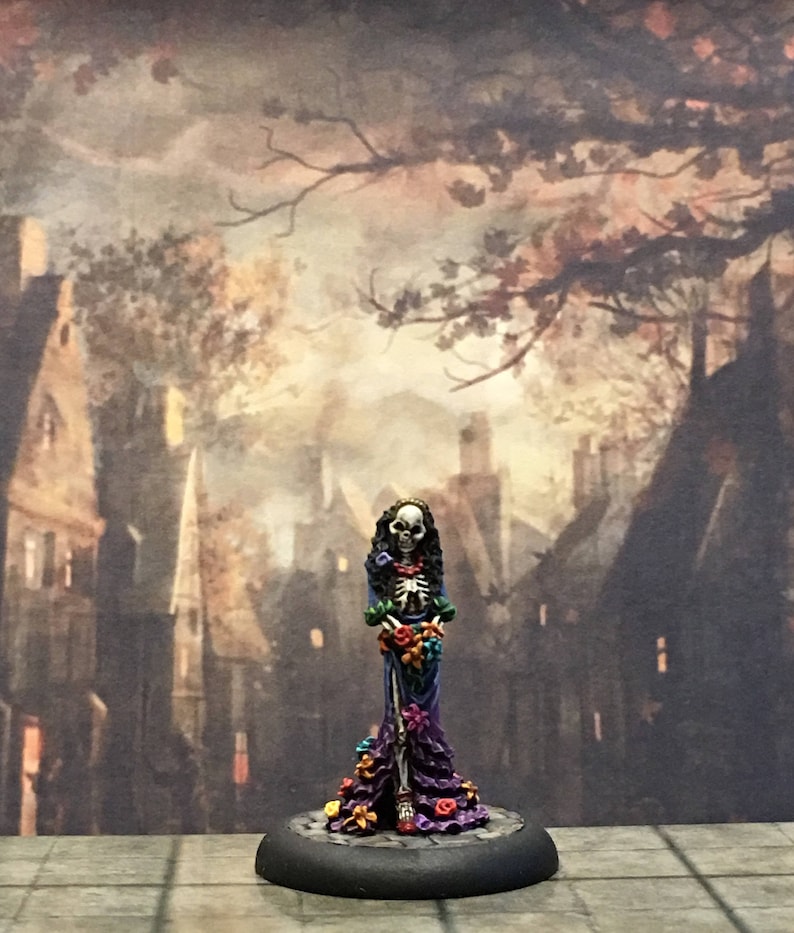 Catrina Skeleton UnD03. A 28mm pewter RPG miniature she is a Etsy