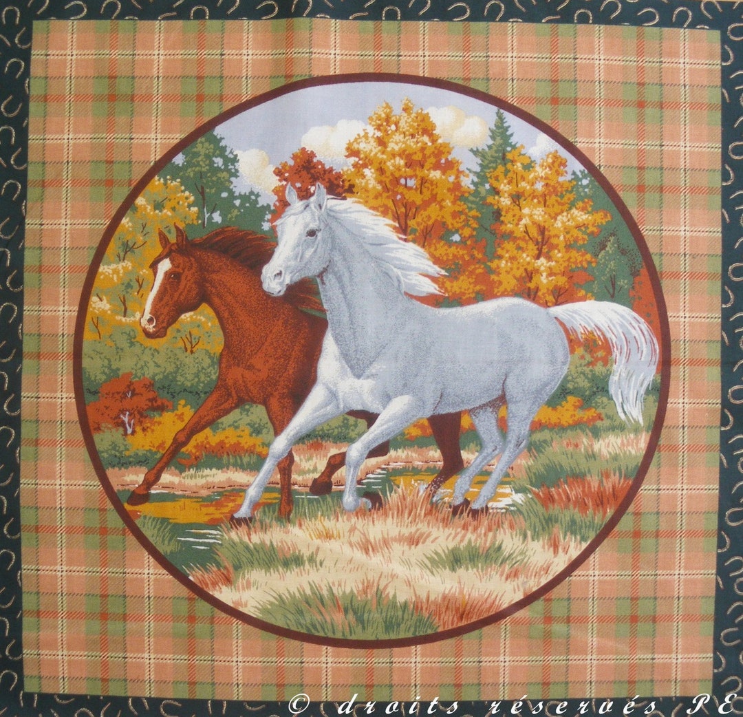 Coupon Fabric Patchwork Panel 2 GALOPING HORSES circle N 1, for Cushion