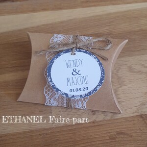 Boite à dragées mariage dentelle et liberty, boite Kraft, ruban de dentelle,Liberty bleu marine, Lot de 10
