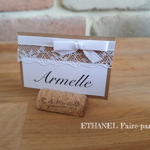 Marque place Kraft et dentelle avec Bouchon, mariage champetre chic, papier kraft et dentelle, lot de 10