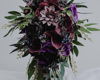 Cascading Black and Purple Bouquet/Gothic Wedding Flowers/Dark Bridal Bouquet/Cascading faux flowers/Fall bridal bouquet/Wedding Halloween