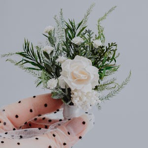 Sage White Green Boutonniere/Artificial Flower Lapel Pin/White Rose Wedding Accessory/Groom and Groomsmen Boutonnieres/Winter Wedding Decor/