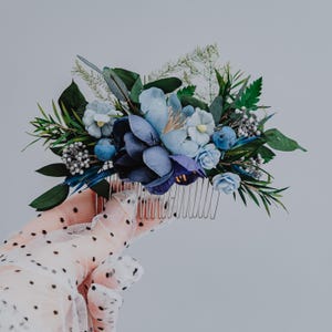 Dusty Blue Wedding Hair Comb/Floral Hairpiece/Bridal Hair Accessory/Blue Flower Comb/Boho Hair Accessory/Flowers girls hair comb/Bridesmaid