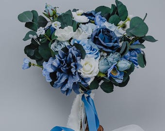 Bouquet fiori artificiali Aurora bianco per cimitero e luoghi sacri