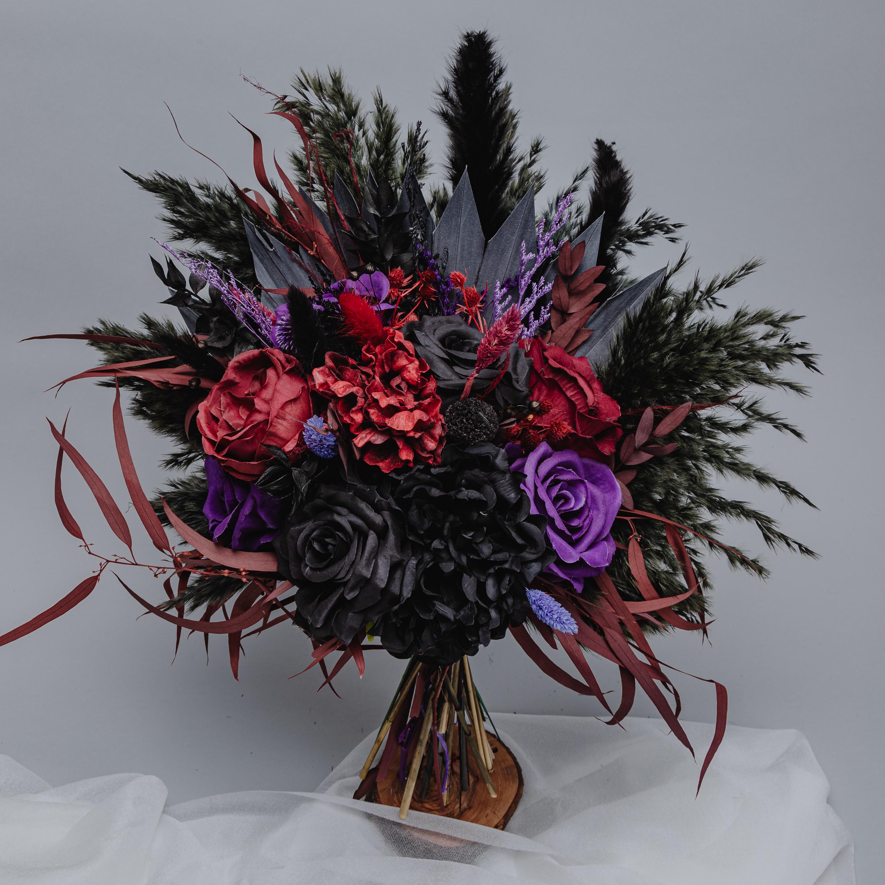 Gothic Wedding Black Burgundy Purple Bouquet/dark Bridal Bouquet Gothic Wedding Black Burgundy Purple Bouquet/dark Bridal Bouquet