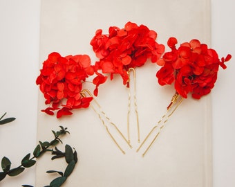 Red Wedding Dried flower hair pins/ Preserved hydrangea hairpins/Boho Bridal hair piece/Rustic wedding/Boho Wedding/ Bridesmaid hair pins