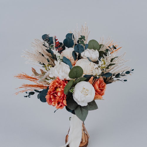 Burnt orange Ivory White Sage green Terracotta Faux Bridal Bouquet/Fall wedding/Bridesmaids bouquet with Cream and Orange Flower/Boho/pampas