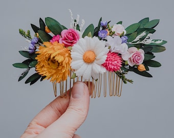 Wilde bloemen bruiloft haarkam/haarstukje madeliefjes/lente bruids haarkam/kleurrijk bloemenmeisje haaraccessoire/boho festival zendspoel