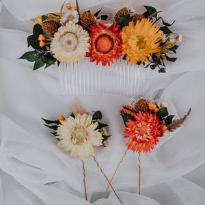 Burnt orange Dried Flower Hair Comb/Sunflower Daisy Marigold Wedding Hairpiece/Terracotta hair pins/Fall wedding/Bridal hair accessories/