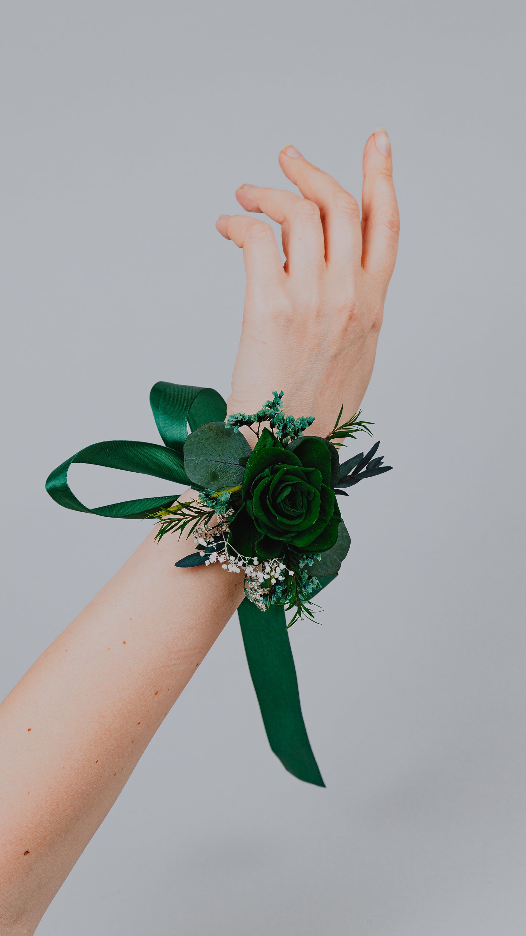 Dark Green Flower Wrist Corsage/dried Flowers Wedding/green Mother Wrist  Corsage/bridesmaid Wrist Corsage/flower Bracelet/corsage for Prom/ - Etsy
