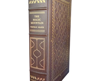 The Magic Mountain/Hardback noble By Thomas Mann/1981/st Edition 1st Print