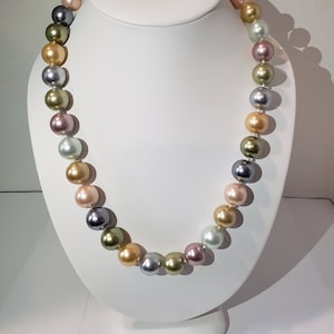 KJL Kenneth J Lane   Pastel Large Faux PEARL Necklace 20"