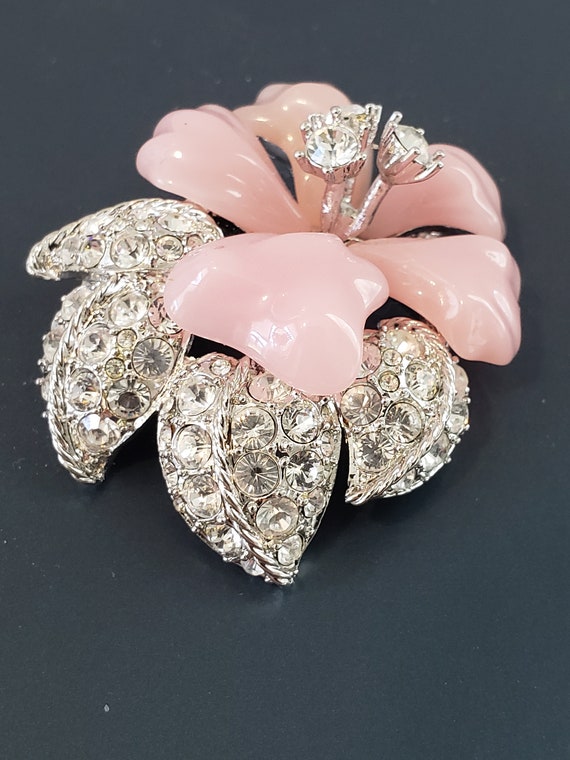 Vintage Nolen Miller Pink Resin Flower Clear Crys… - image 2