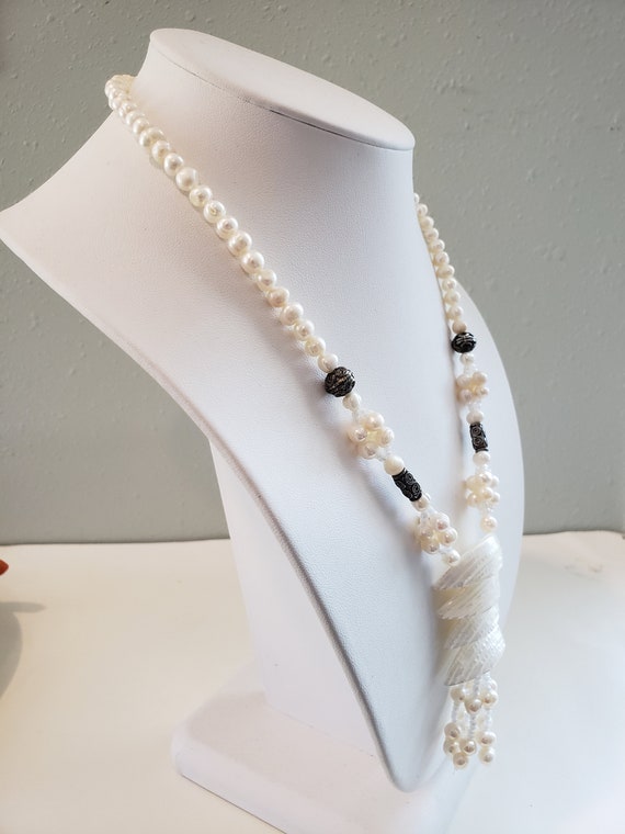 Vintage Baroque Pearl With Mother Of Pearl Neckla… - image 3