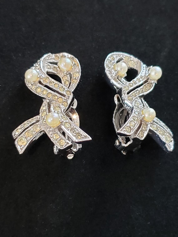 Vintage Panetta Clip On Earrings Silver Tone Ribb… - image 1