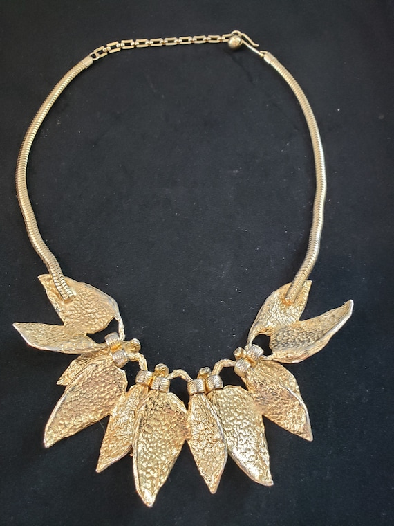 Vintage Fall Dangle Leaf Necklace Gold Tone White… - image 8