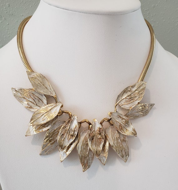 Vintage Fall Dangle Leaf Necklace Gold Tone White… - image 1