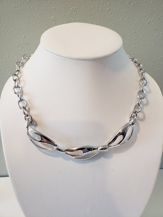 Vintage Monet, Shiny Silver Tone, Link Collar Neck