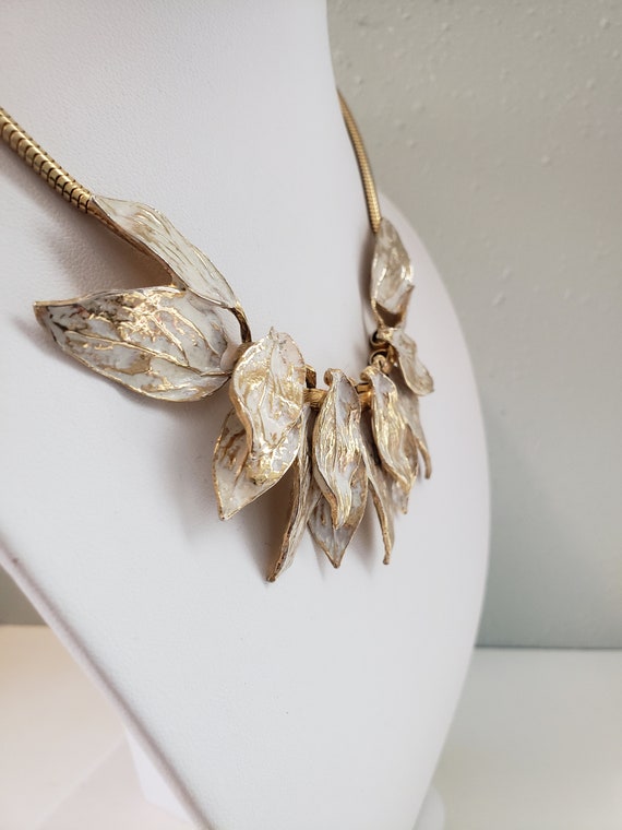 Vintage Fall Dangle Leaf Necklace Gold Tone White… - image 9