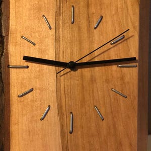 Holz-Uhren (Beispiele)