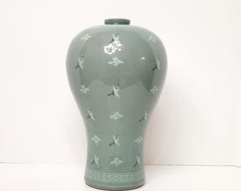 Vintage Korean Celadon Maebyeong Vase | Master Kim Jeong-muk Hanguk Doyo Flying Crane Cloud Inlay Pottery | Signed 14.5" Studio Ceramic