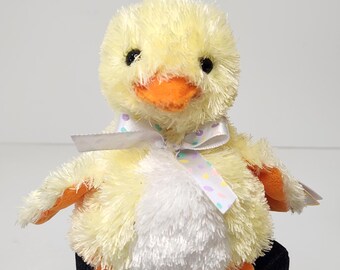Vintage Ty Beanie Baby Peepers the Yellow Easter Chick - Beanie of the Month 2004 - MWMT