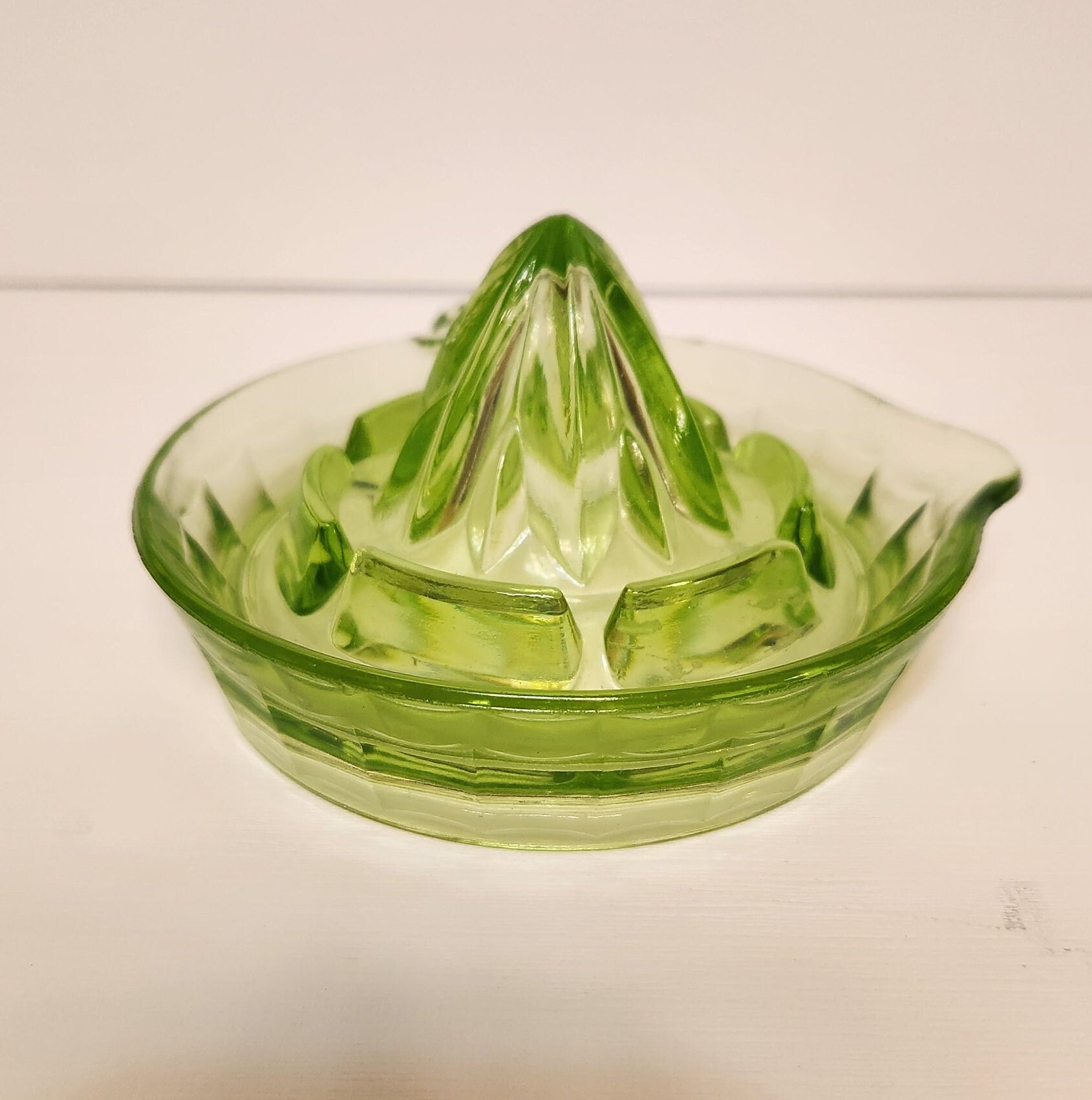 Green Federal Depression Vaseline Glass Juicer Reamer Etsy