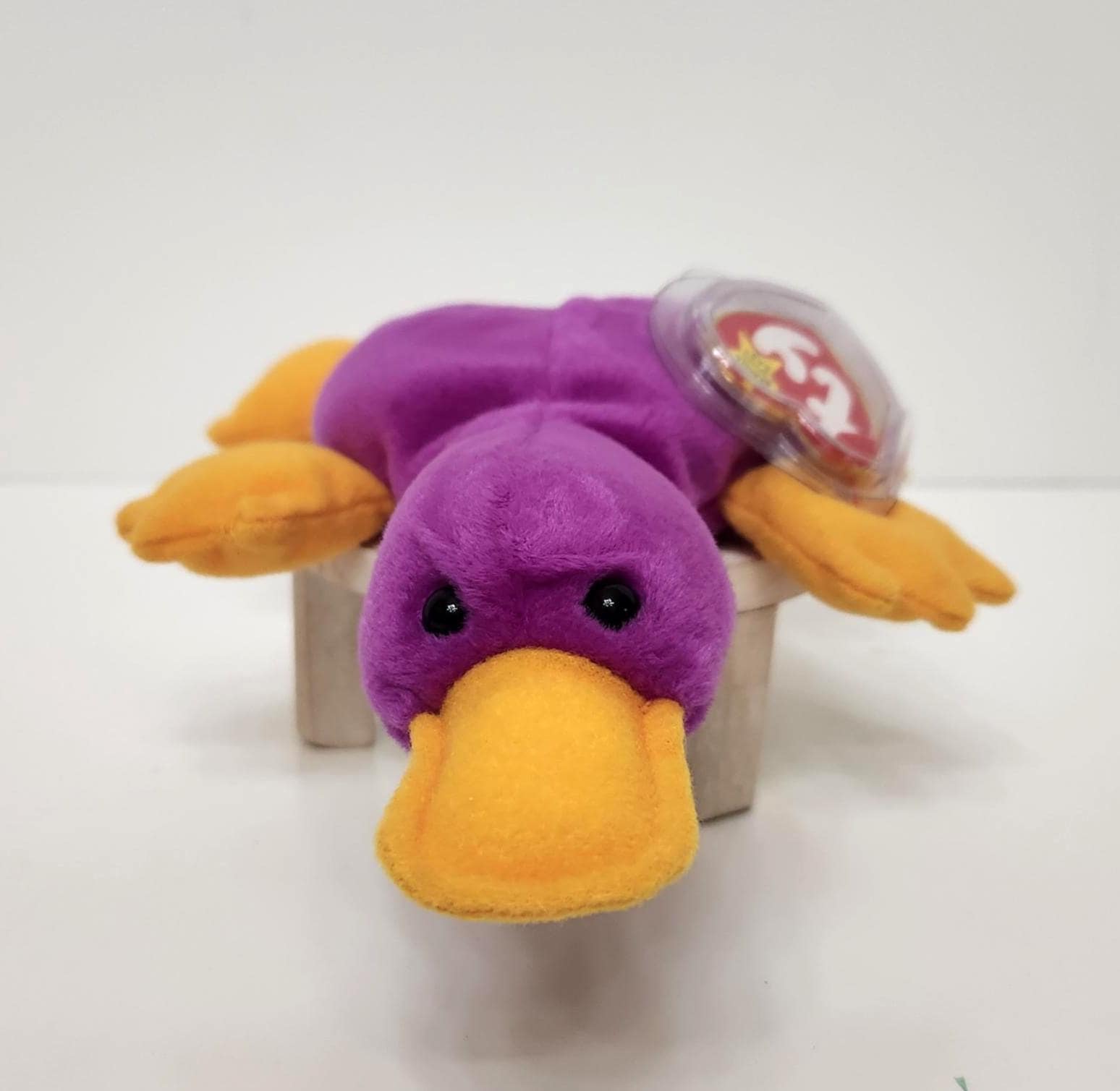 Original Magenta Patti the Platypus Ty Beanie Baby, Style 4025